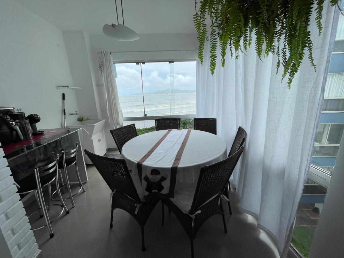 Apartment Itapema-meia Praia- 3 Quartos - Frente Mar! *